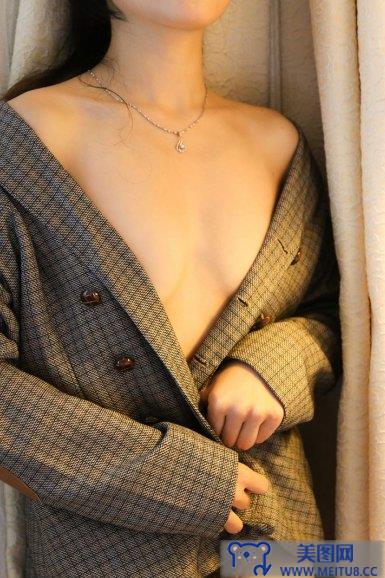 [HeiSiMM写真] 2013.05.25 No.013期 黑丝美女性感夹克