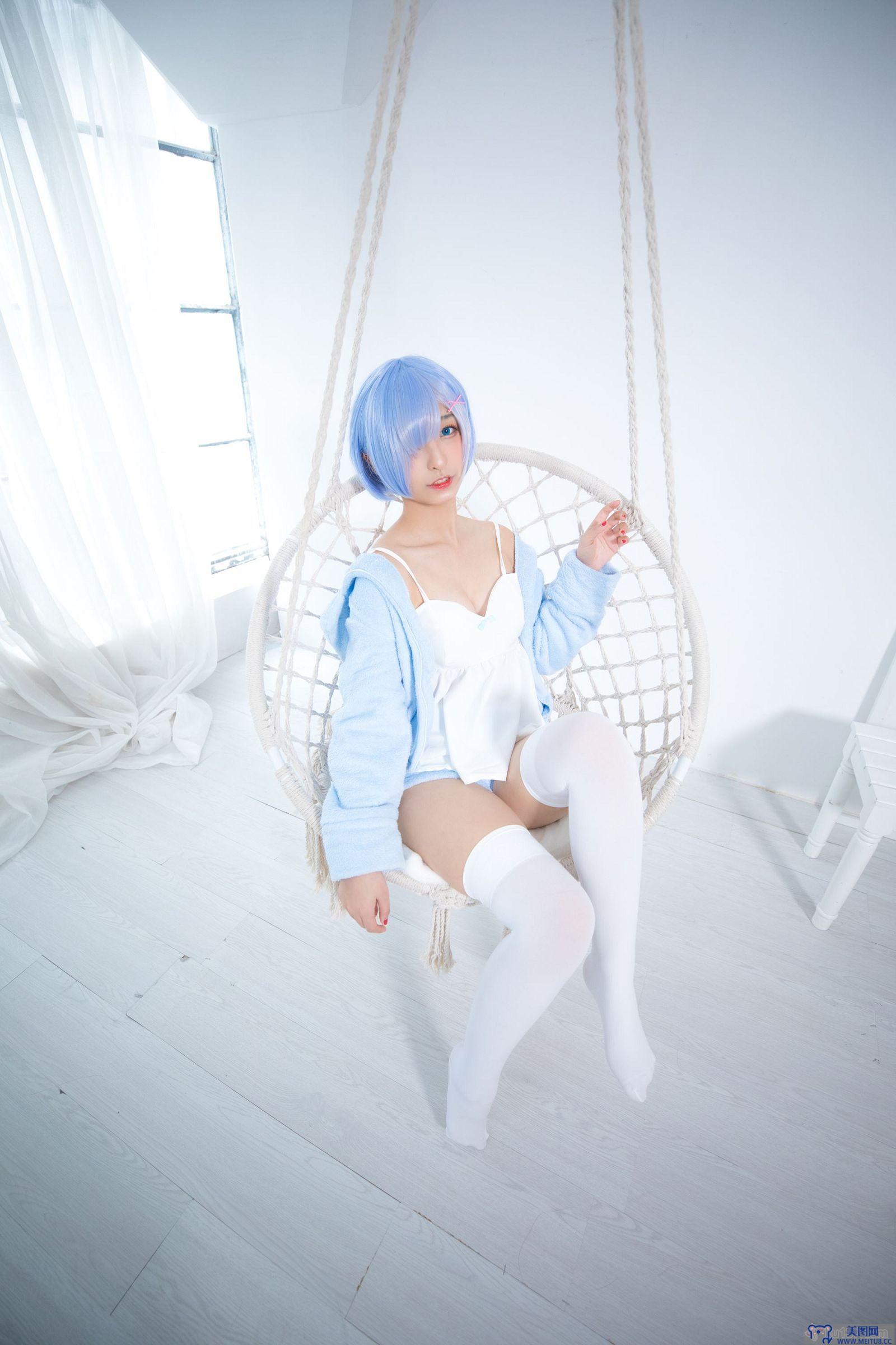 神楽坂真冬 - Re_Zero kara Hajimeru Isekai Seikatsu-rem