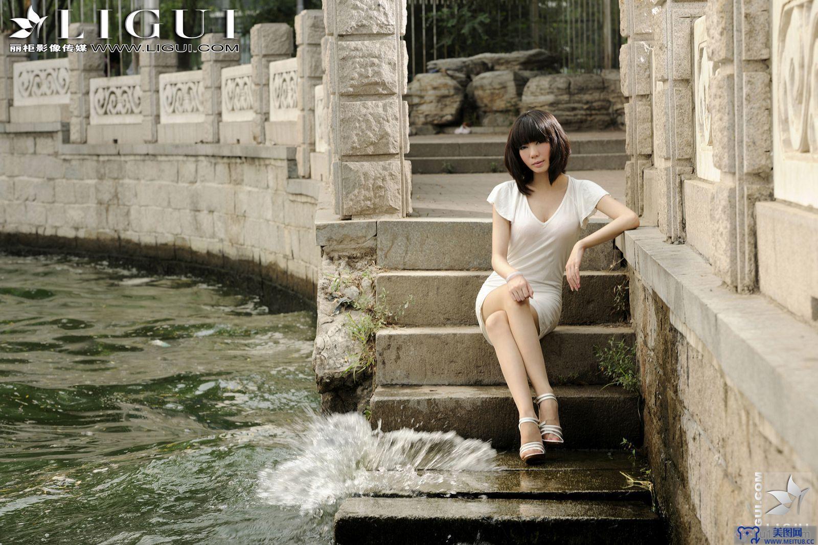 [Ligui丽柜美腿]2011.07.27 絲足戲水 model 樂樂