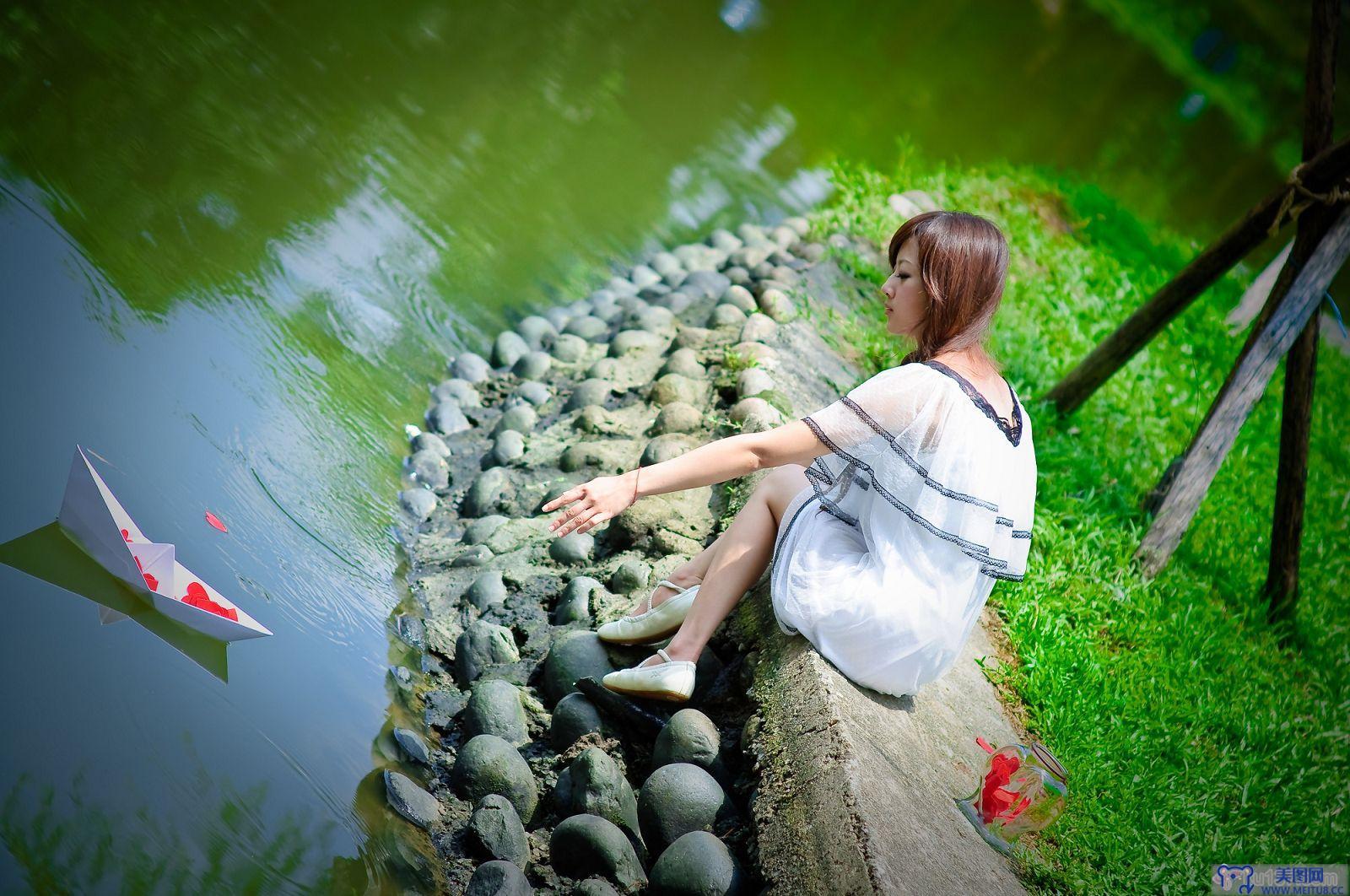 [果子MM套图] 2009.07.26 大湖公園