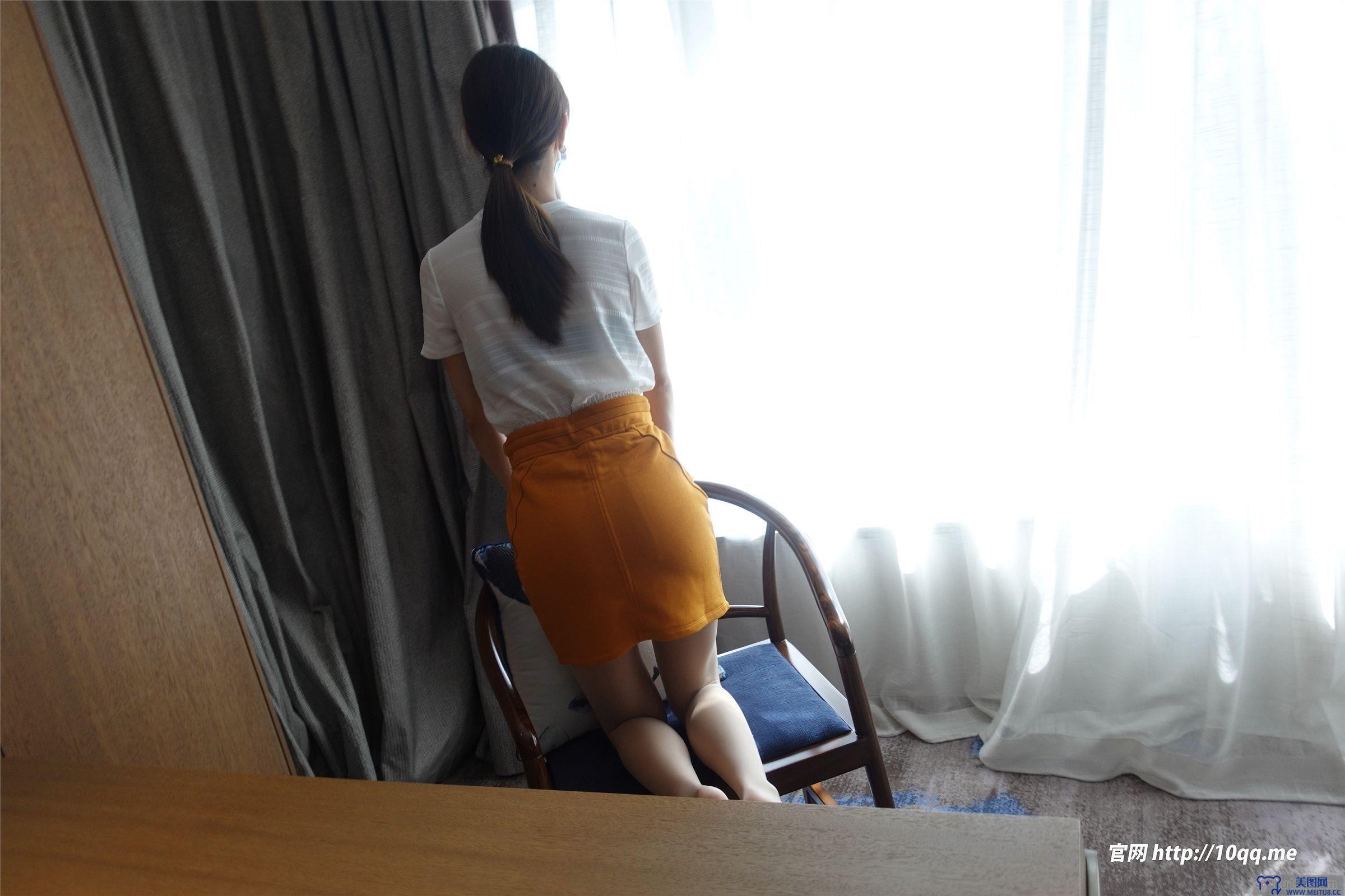 [ROSI美女图]口罩系列 2023.12.19 NO.2746