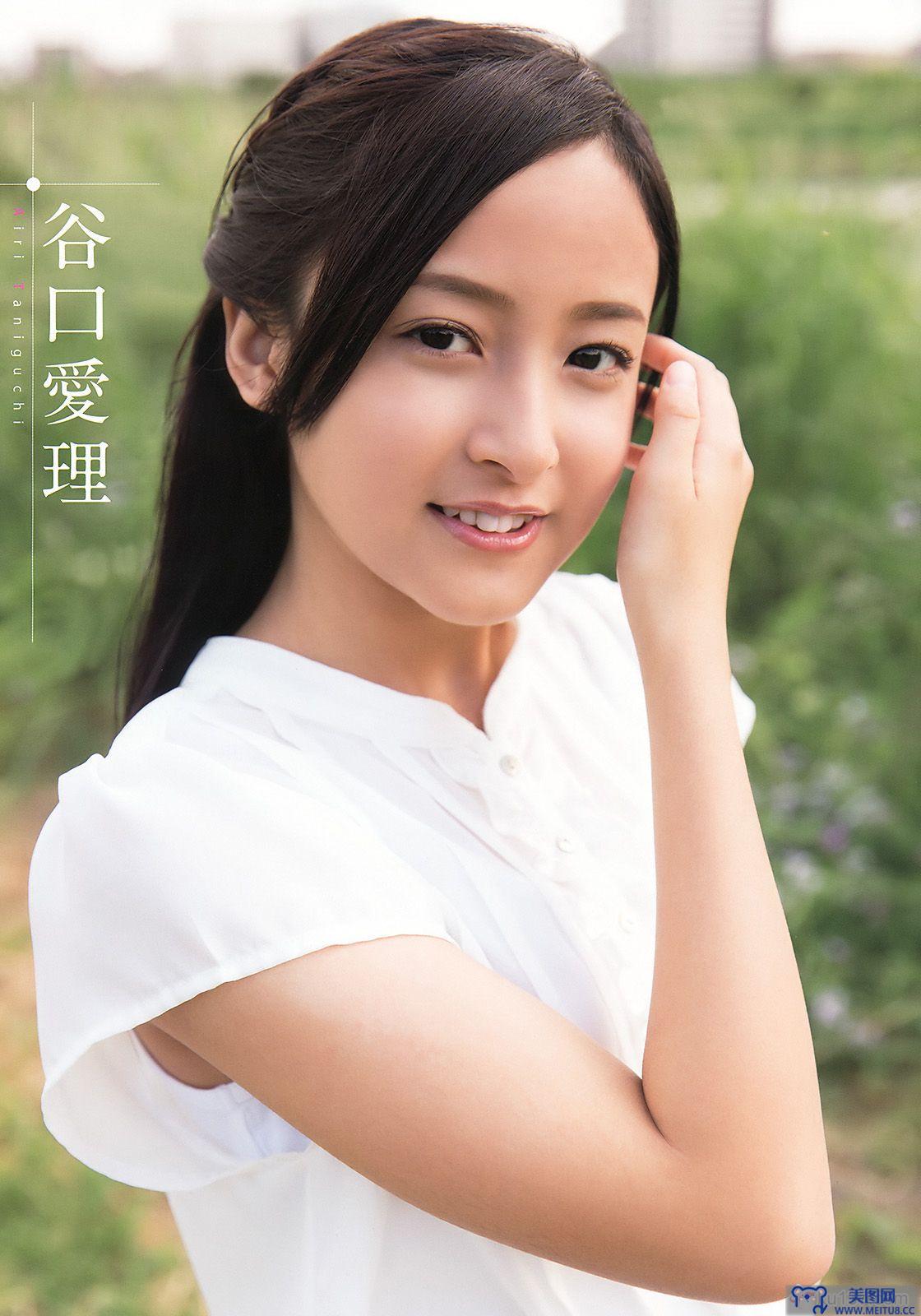 [Young Animal] 2015.06 No.12 安枝瞳 小宮有紗 谷口愛理 京佳 田中日南乃 还趣丹