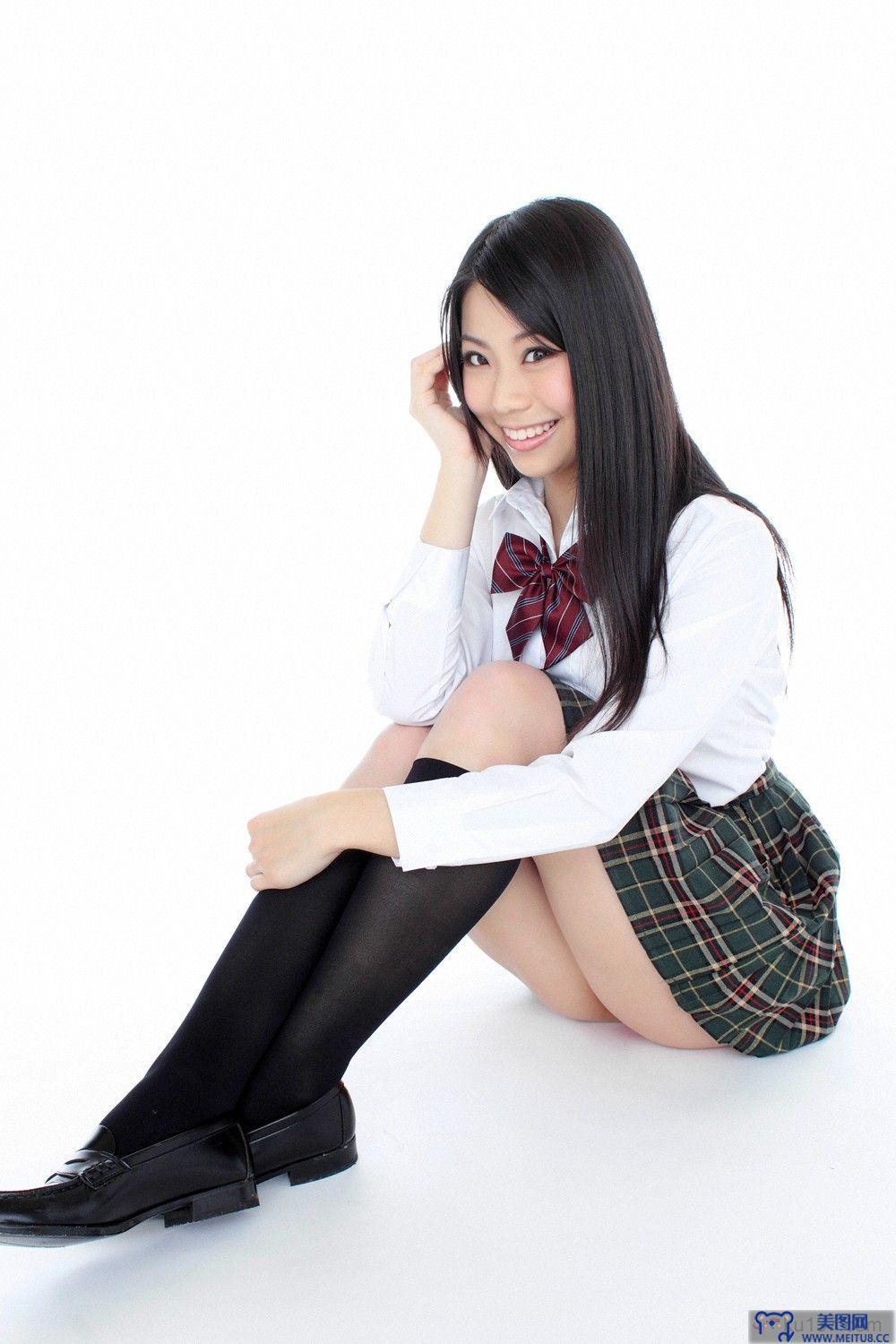 [Sabra美女写真] 鈴木ふみ奈『Hカップのグラビア女王入学??[Ys_web]Vol.395