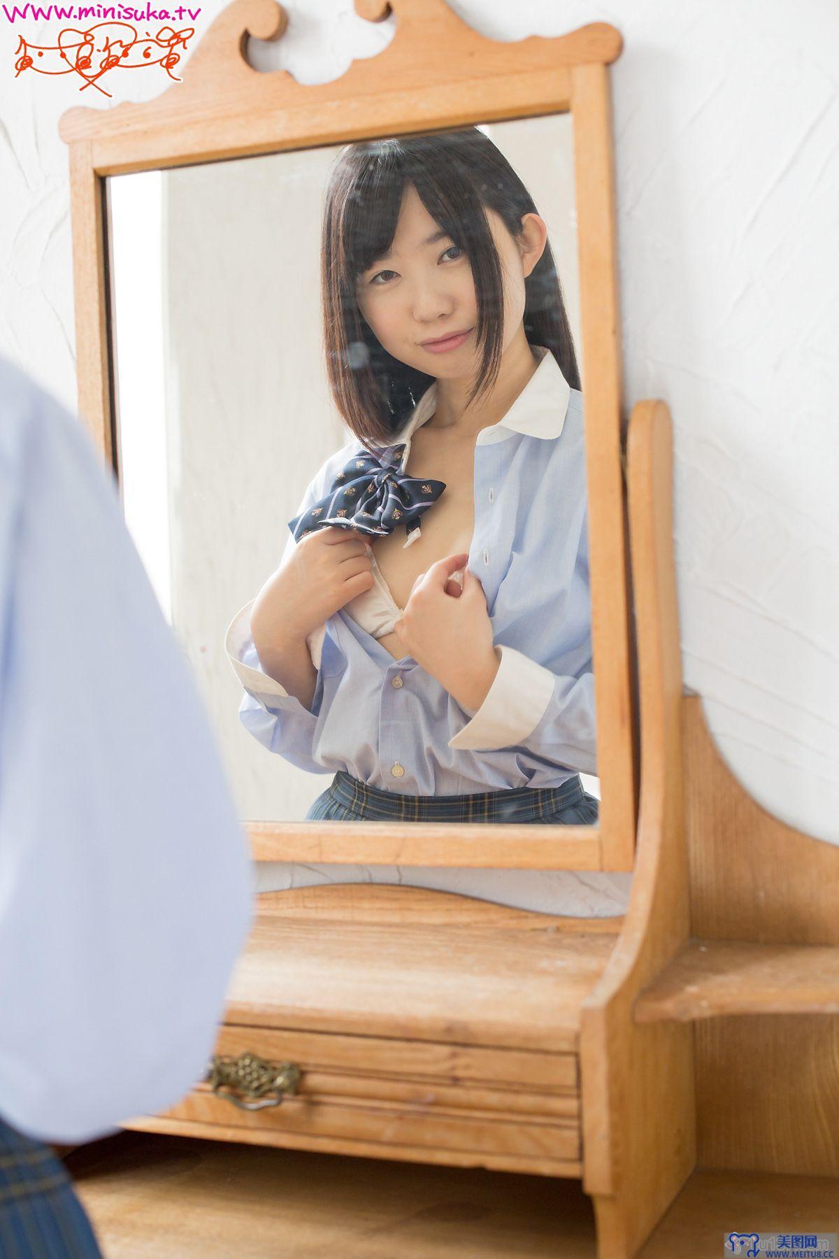 [Minisuka写真] 2015.01.08 Hina Hashimoto - Secret Gallery (STAGE1) 02