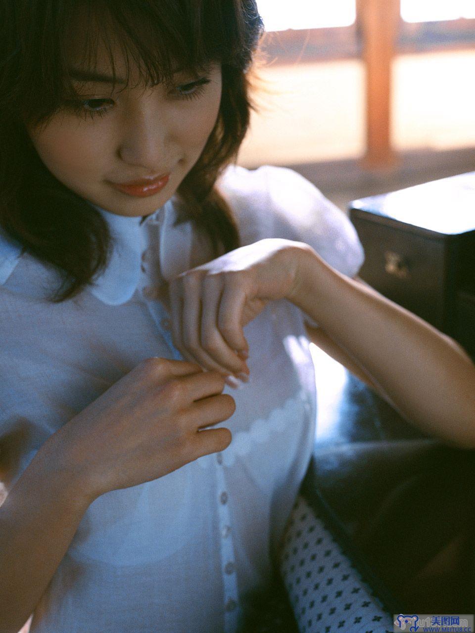 [image.tv美女写真]2005.05.13 Megumi Fukushita 福下恵美 ぷるるん ぷるる～ん