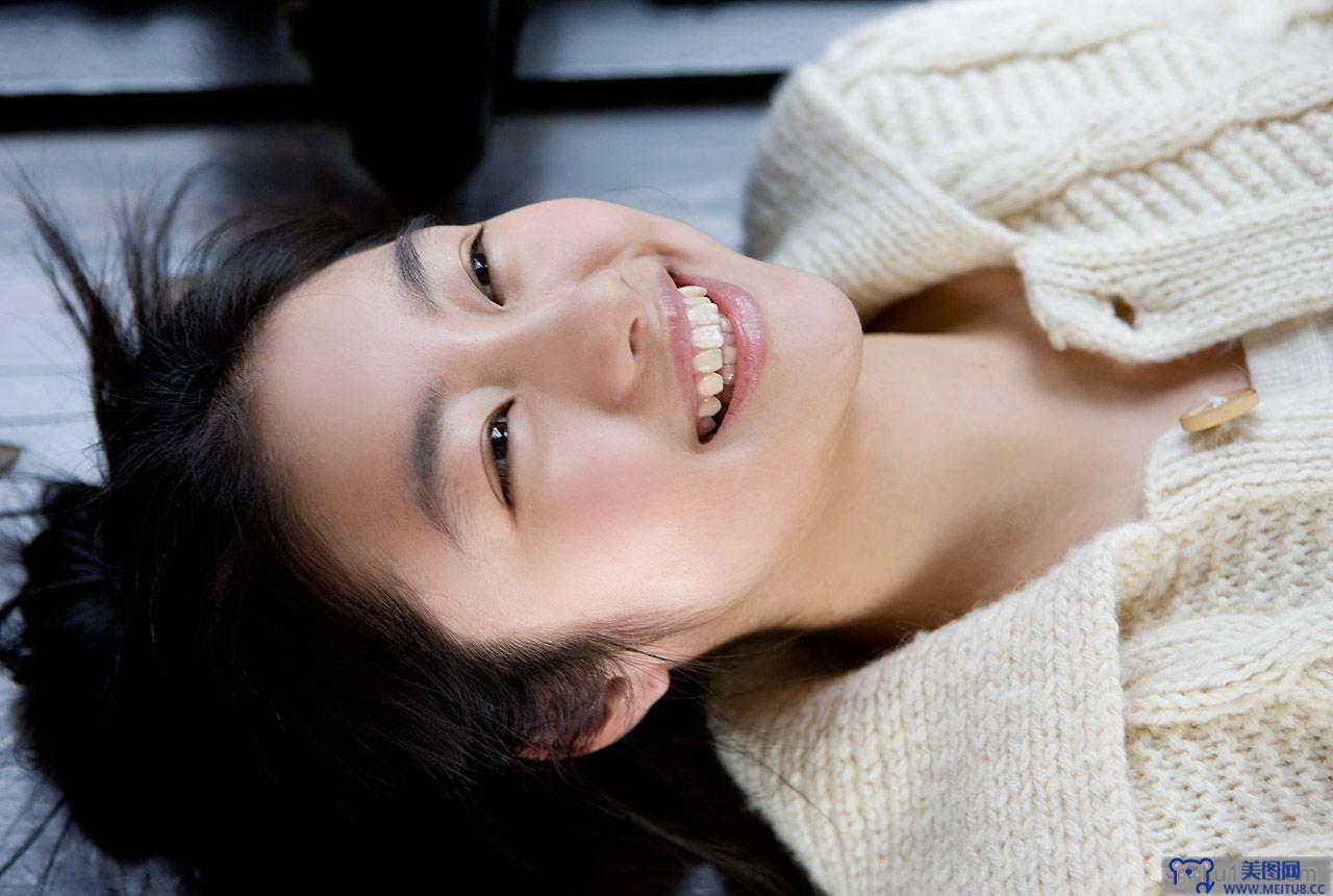 [image.tv美女写真]2009.03.06 Shiori Kutsuna 忽那汐里 Smile Again-UNDERAGE!