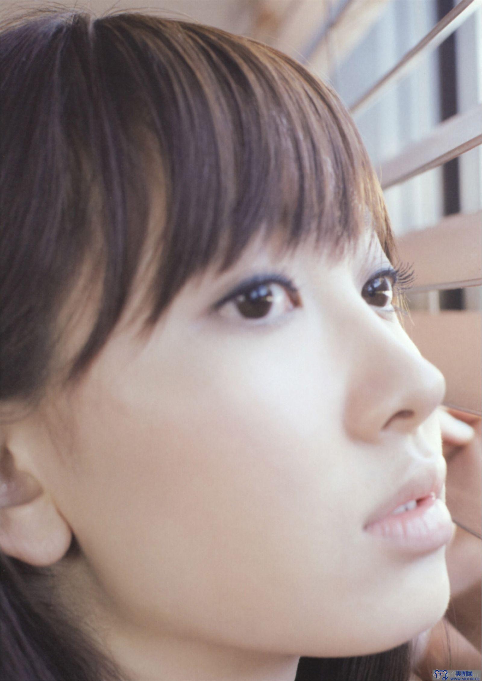 [唯美写真] 2013.08.18 小嶋阳菜 Haruna Kojima《First Photobook》