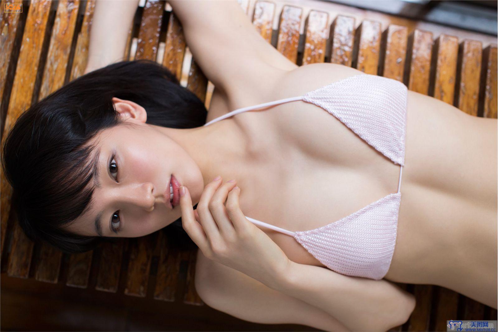 [Bomb.tv套图] GRAVURE Channel 2015年06月号 Riho Yoshioka 吉岡里帆