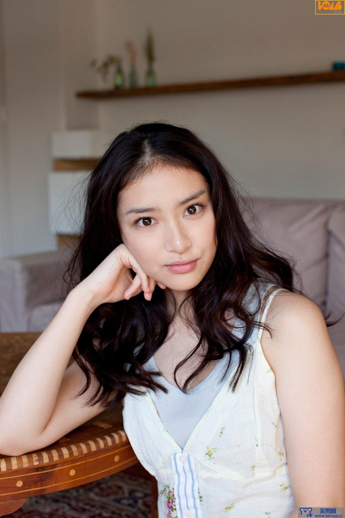 [Bomb.tv套图] 武井咲 2012年02月號 Emi Takei 日本性感美女