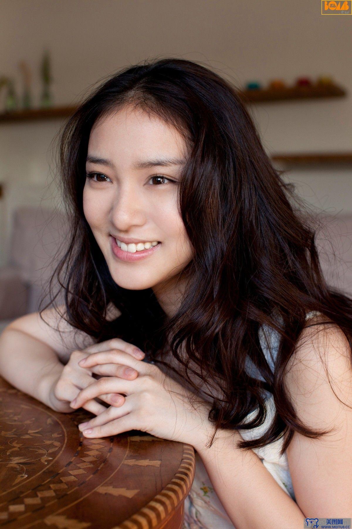 [Bomb.tv套图] 武井咲 2012年02月號 Emi Takei 日本性感美女