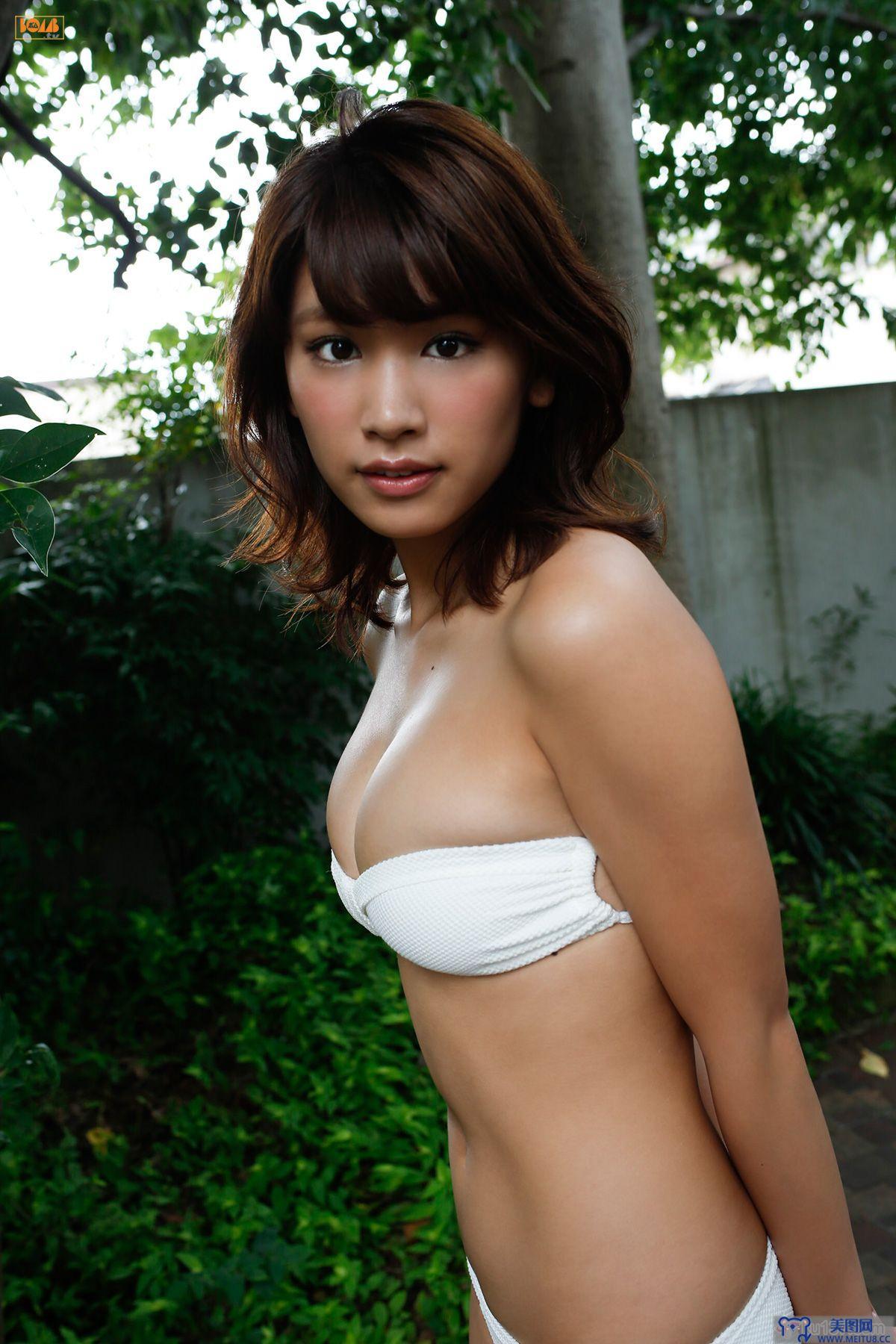 [Bomb.tv套图] 2015年09月号 GRAVURE Channel 久松鬱実