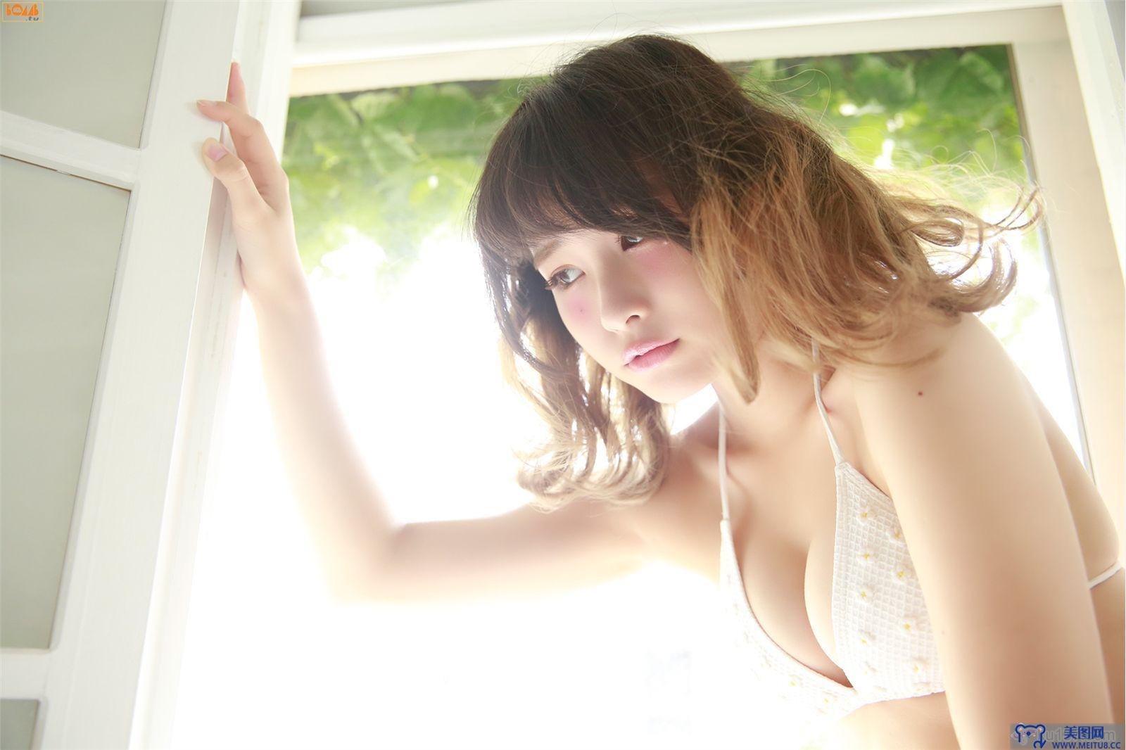 [Bomb.tv套图] 2015年10月号 GRAVURE Channel 增井みお & lyrical school