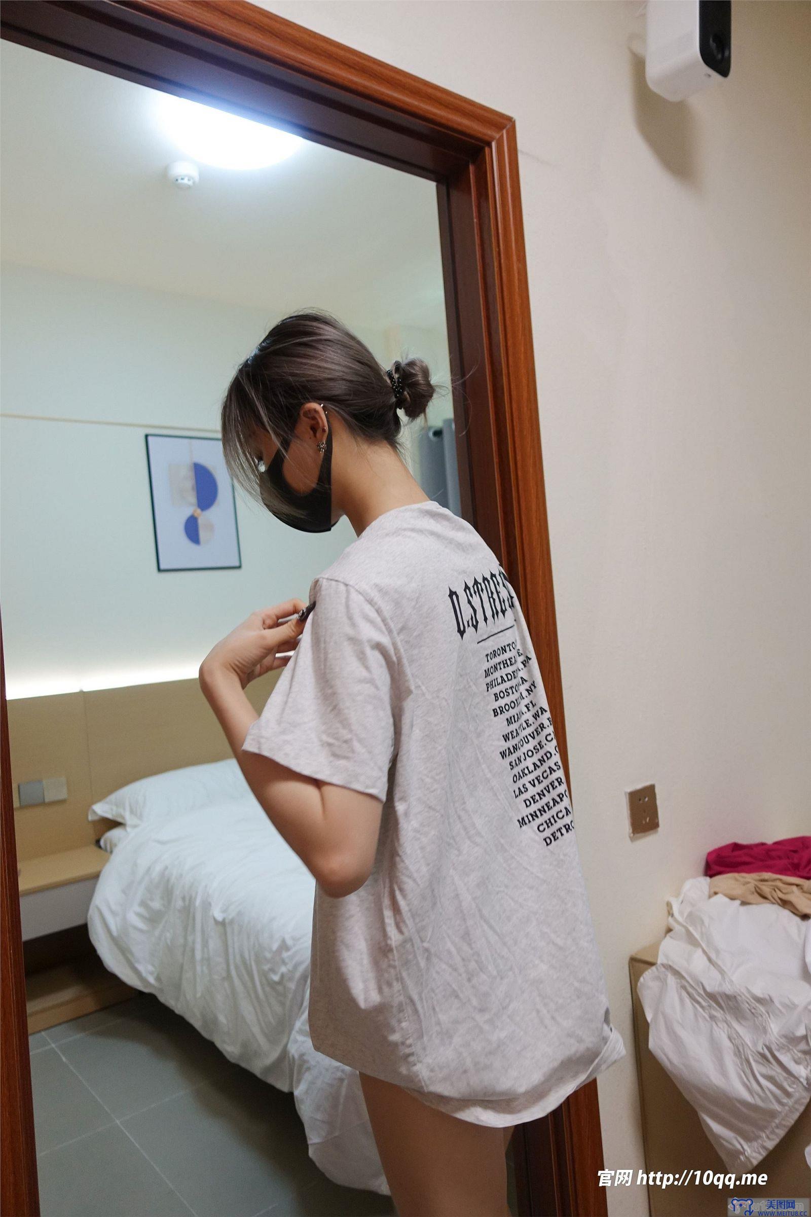 [ROSI美女图]口罩系列 2024.03.25 NO.2843