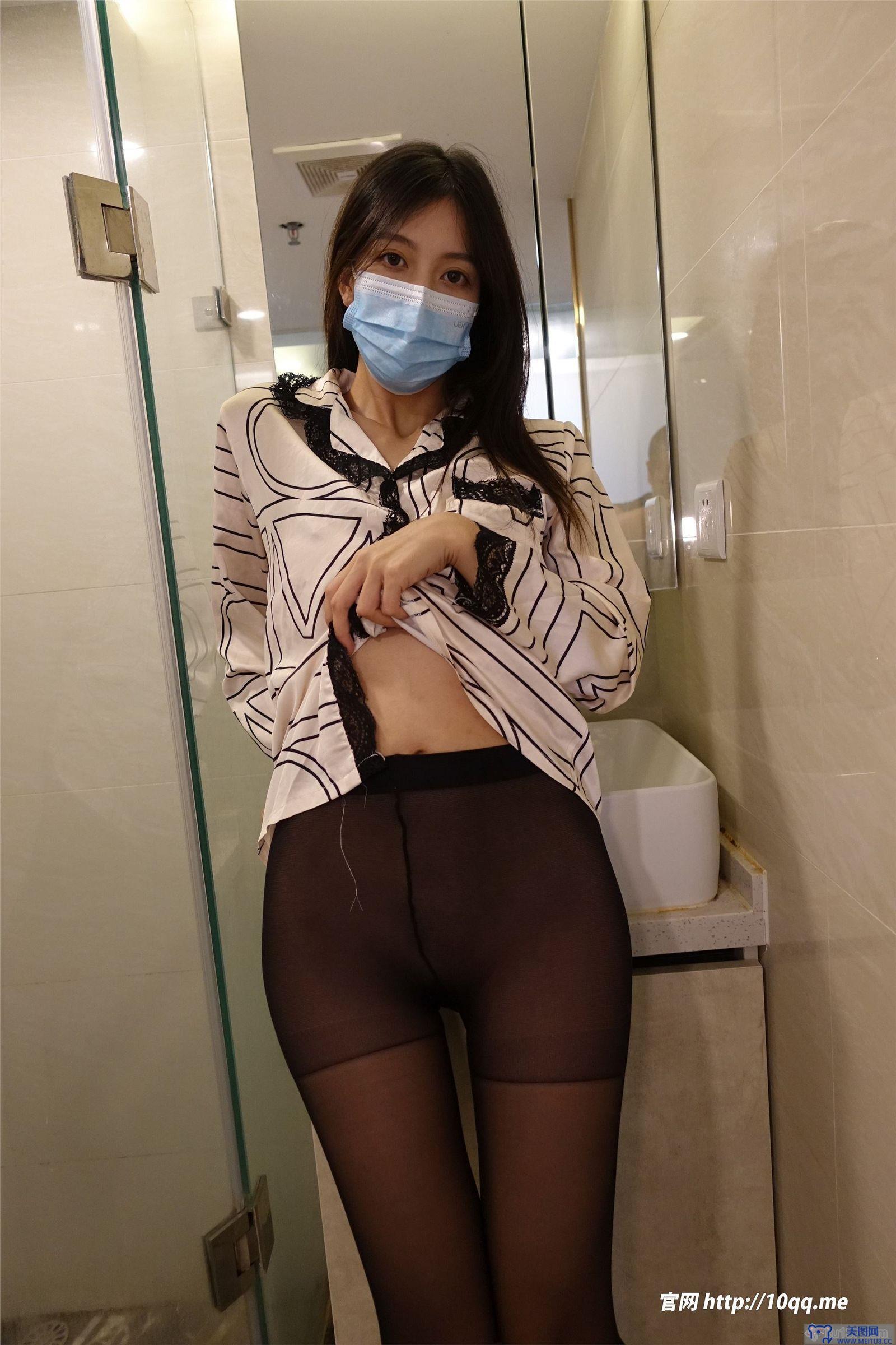 [ROSI美女图]口罩系列 2023.07.15 NO.2589