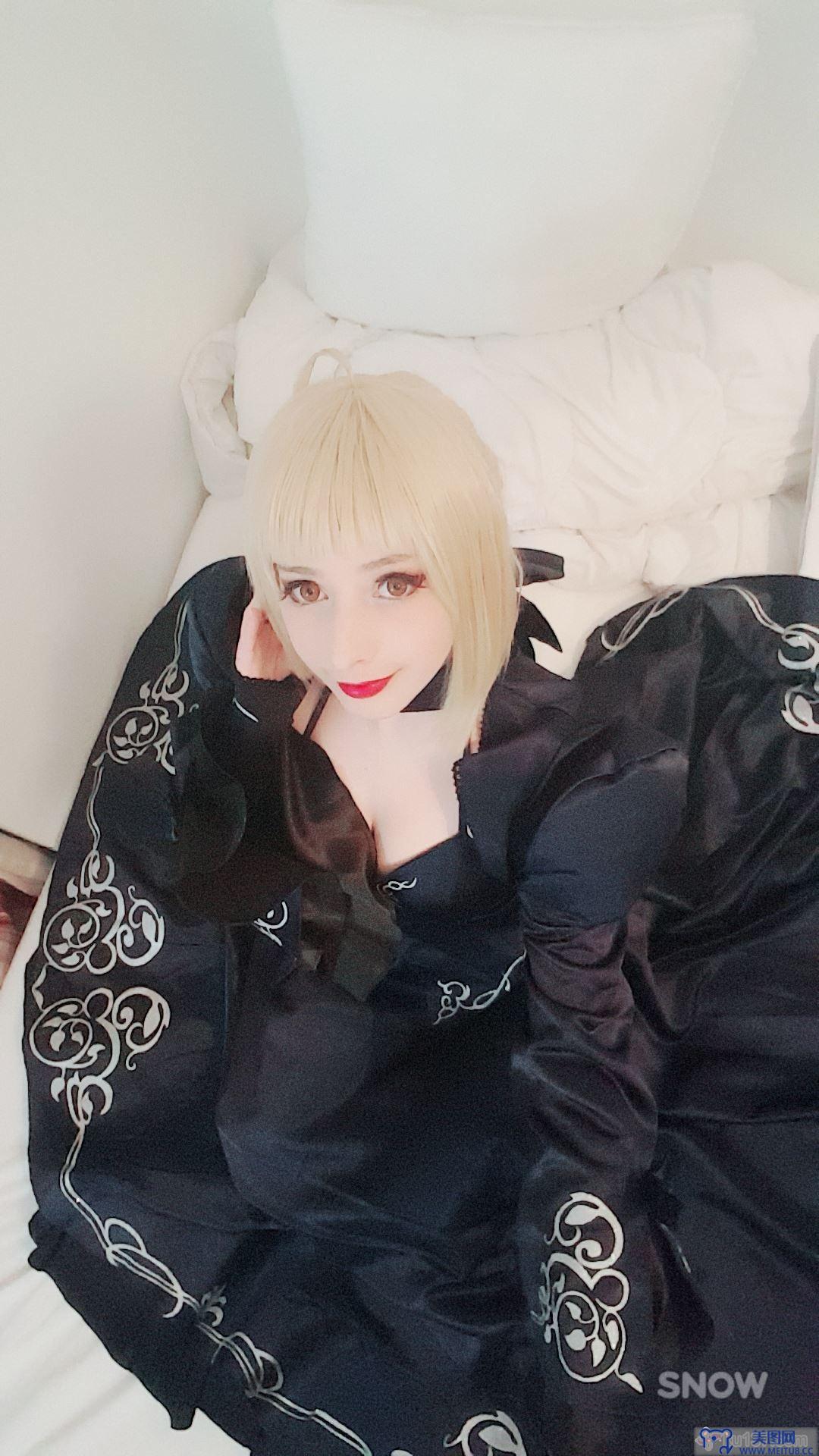 Mikomi Hokina - Saber Alter (Fate Grand Order)