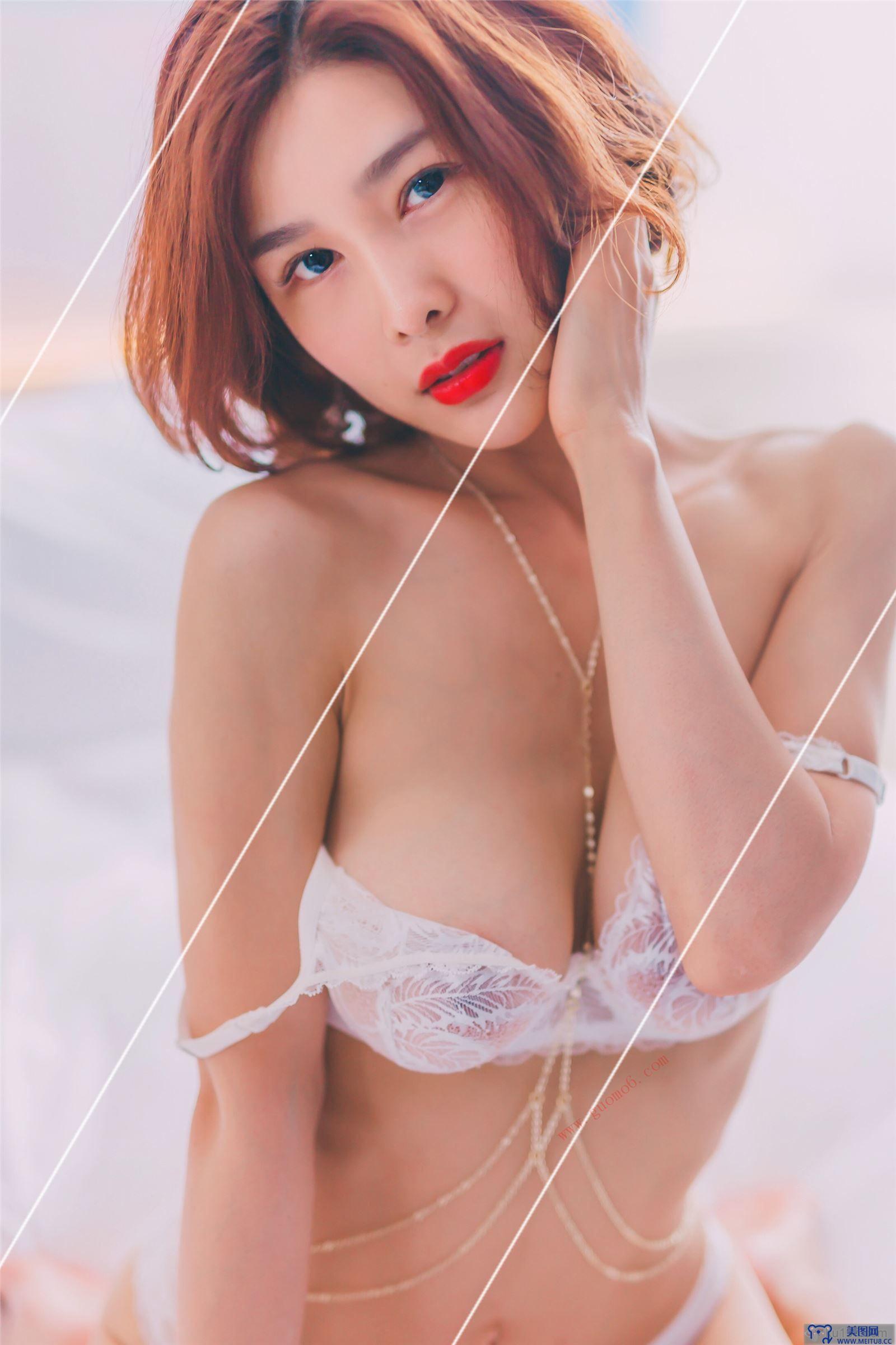 Sexy闫盼盼-2018年7月最新写真《裸心》